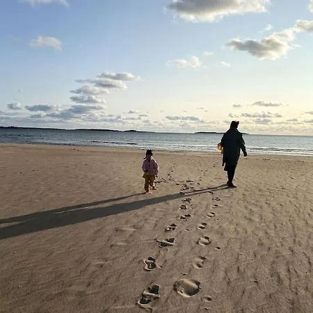 公寓 15 Min By Foot From Yyteri Beach! 波里